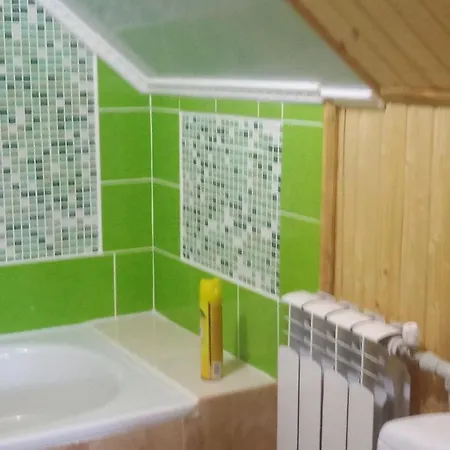 House 2 уч фальчі вул першого травня буд 5 * Mykulychyn