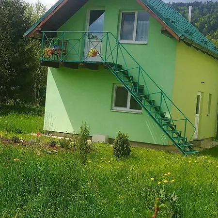 Apartment House 2 уч фальчі вул першого травня буд 5 Mykulychyn